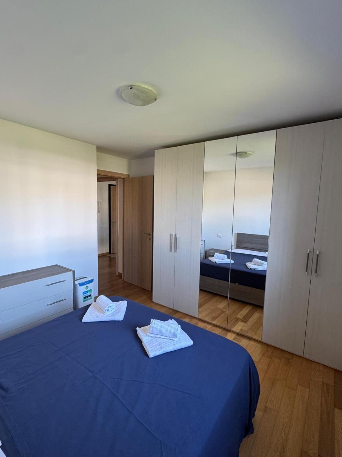 Crossroads Apartment Santa Maria la Longa Esterno foto