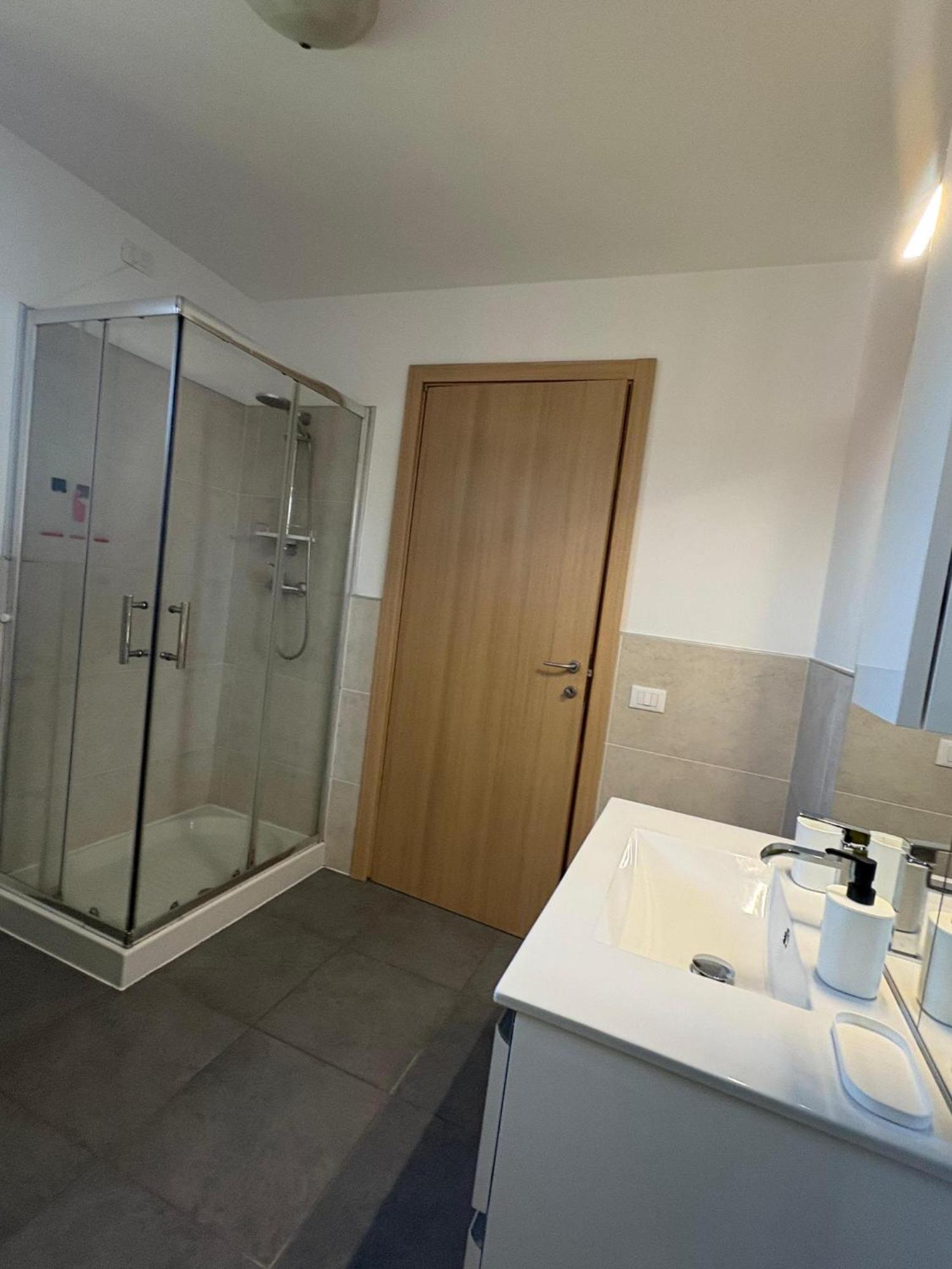 Crossroads Apartment Santa Maria la Longa Esterno foto