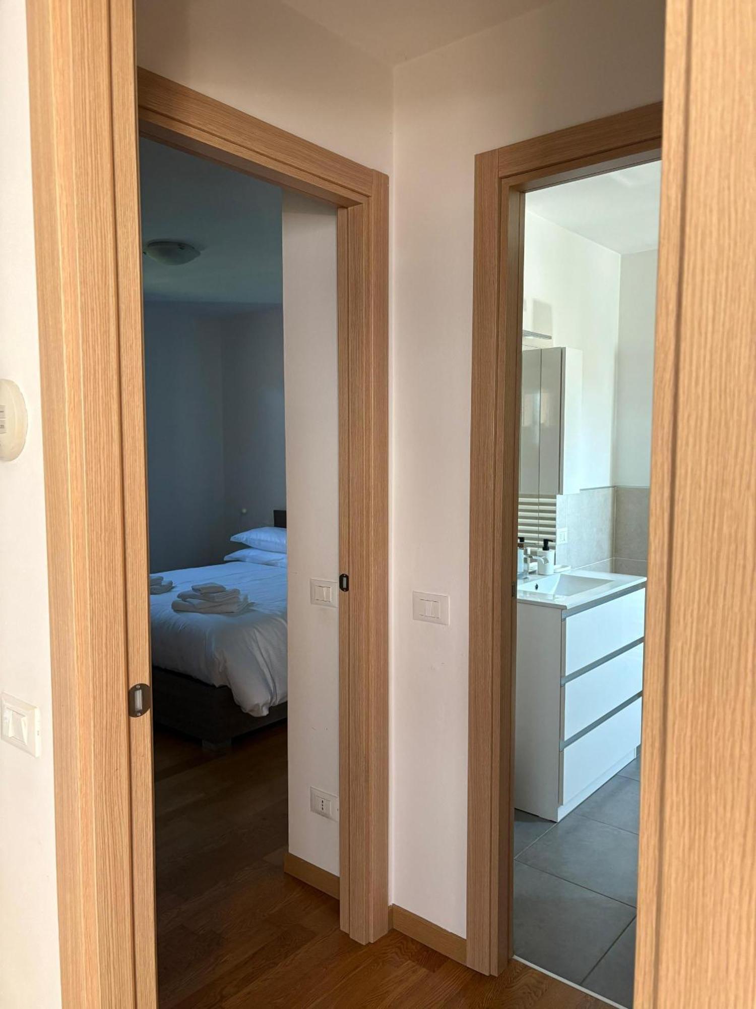 Crossroads Apartment Santa Maria la Longa Esterno foto